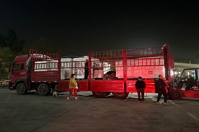 加班不停歇，全力保障客戶訂單按時交付